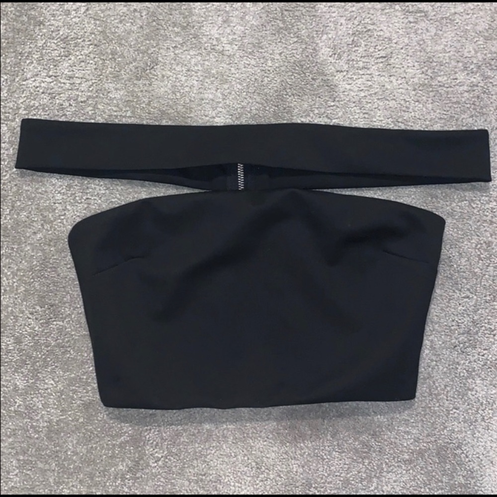 off shoulder crop top